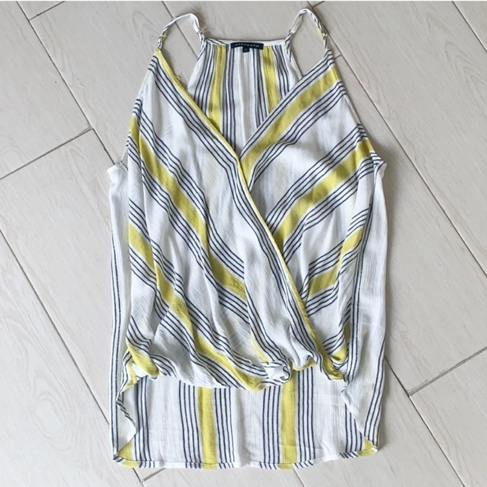 Staccato yellow white stripe top
